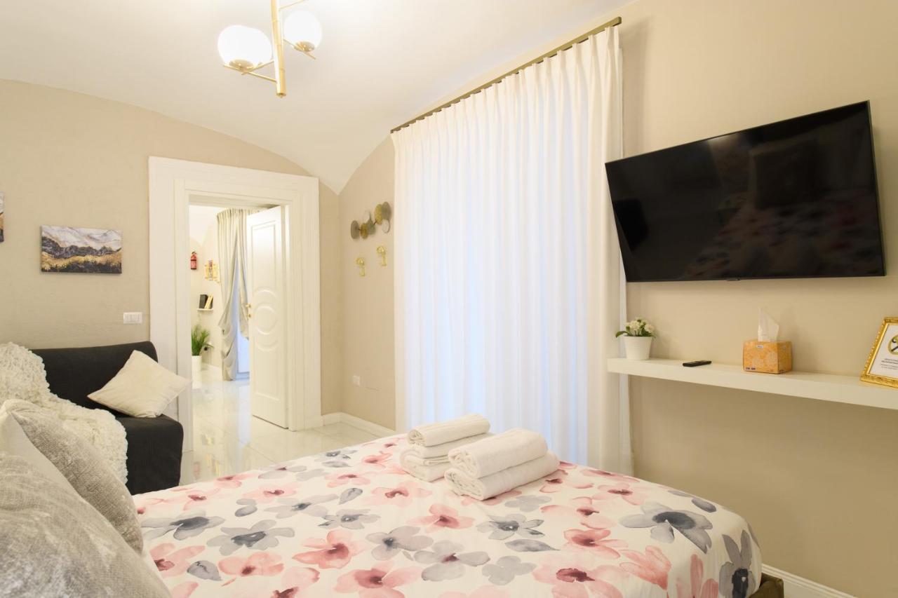 Grandapartments Via Toledo Napoli Dış mekan fotoğraf